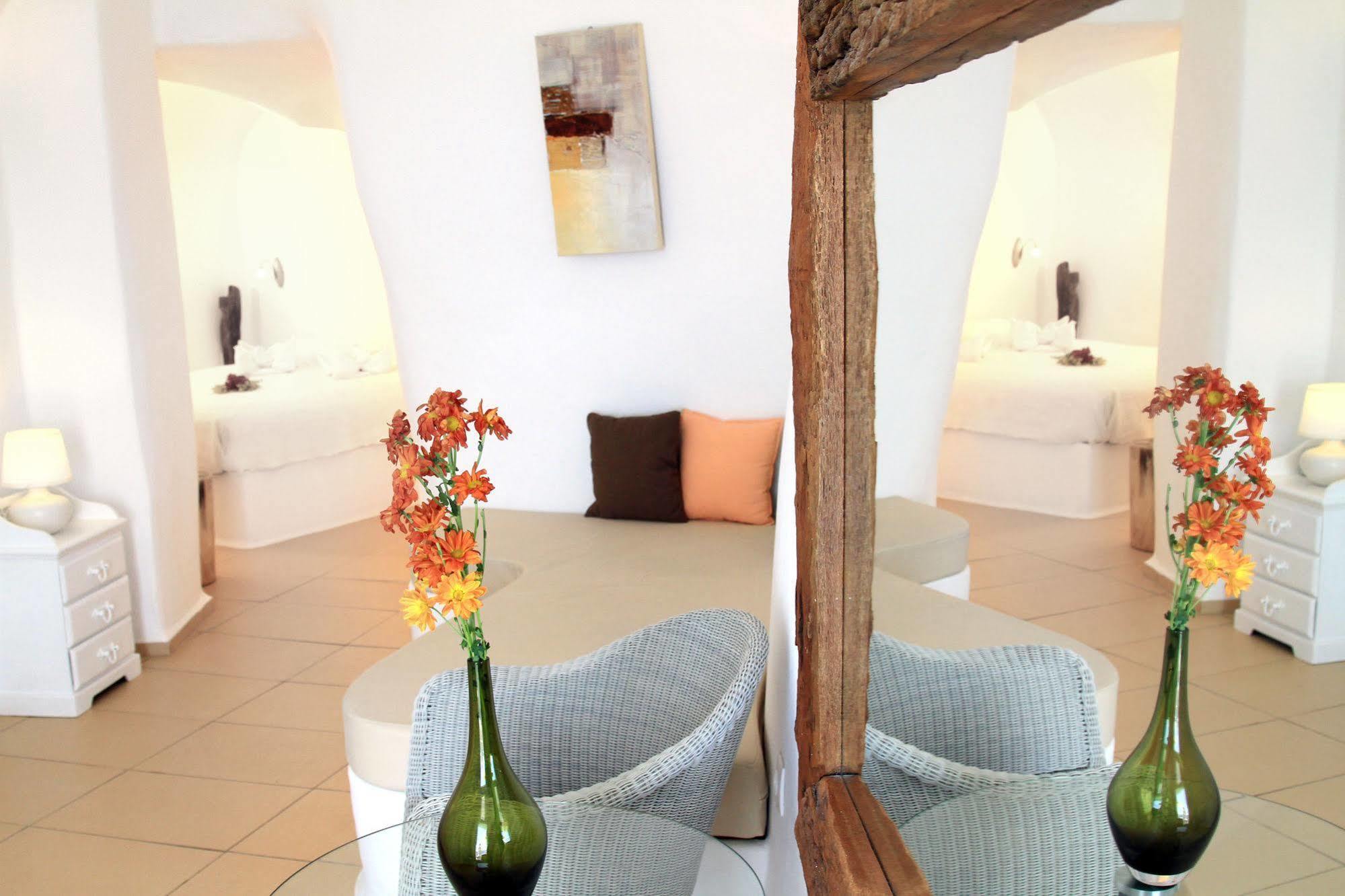 Finesse Suites Oia  Exterior photo
