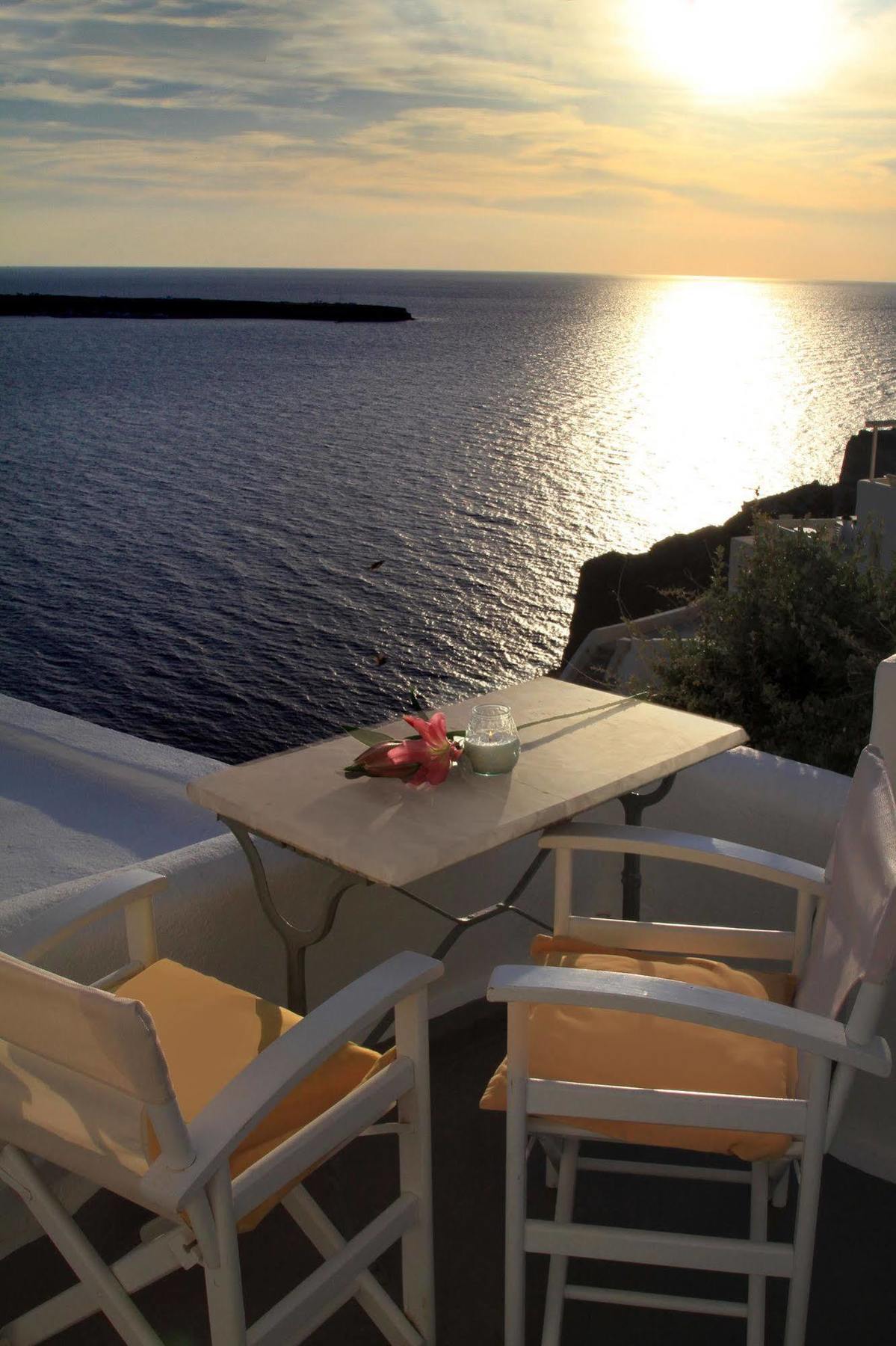 Finesse Suites Oia  Exterior photo